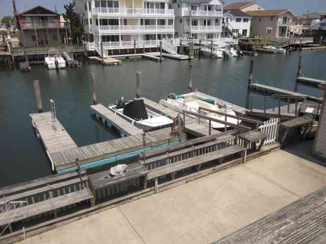 Dock